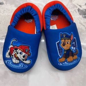 🌞Paw patrol boy’s slippers 9-10Y 🌞